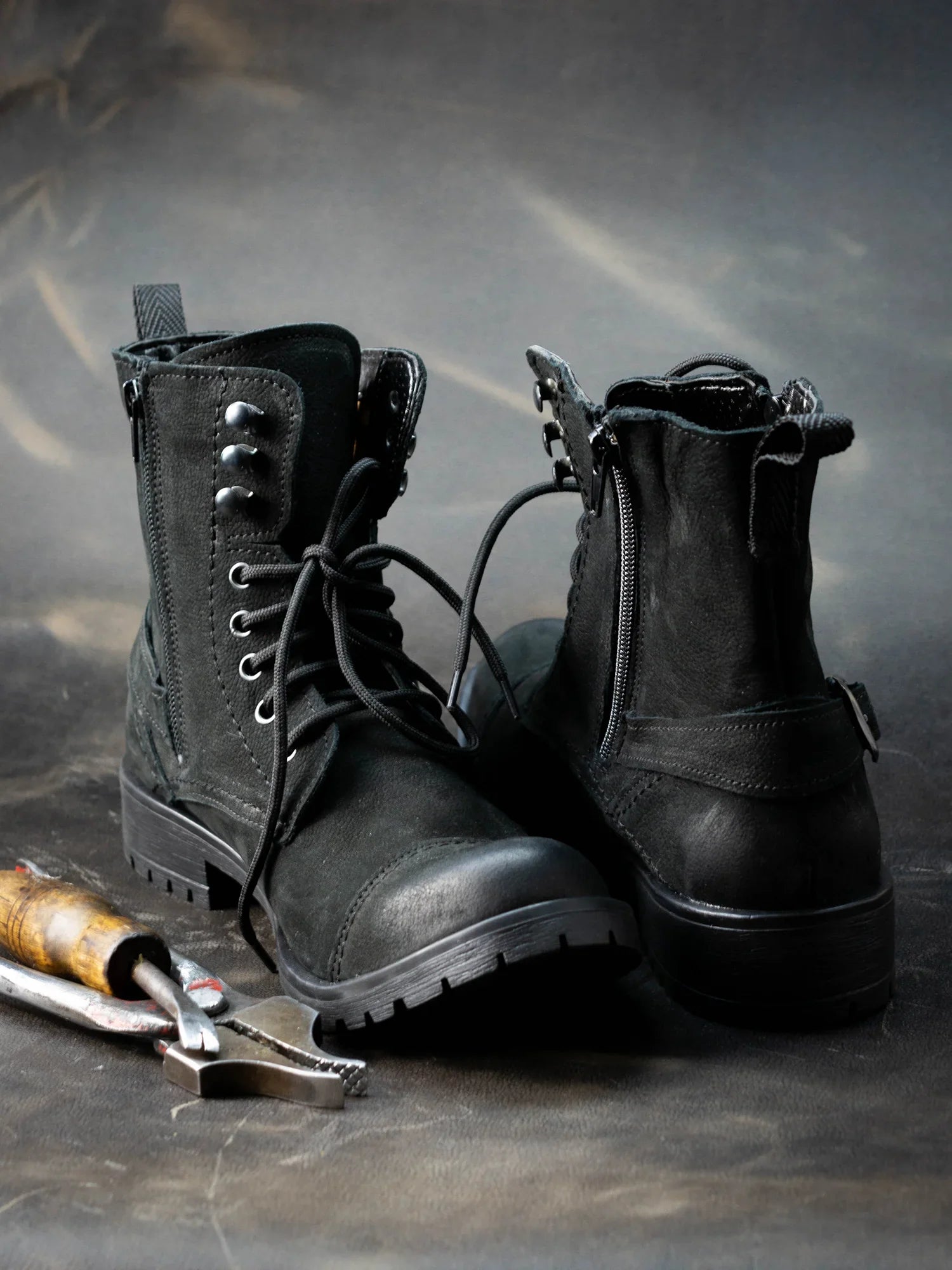 Sztyblety damskie – skóra naturalna