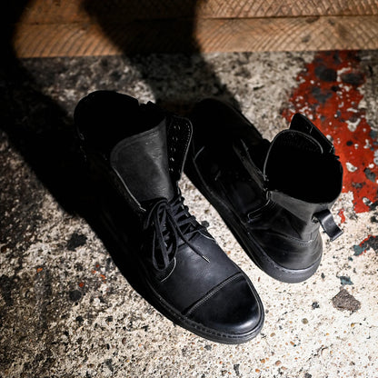 Handgefertigte Schwarze Herren-Combat-Boots aus Leder – Liam | KarolShoes