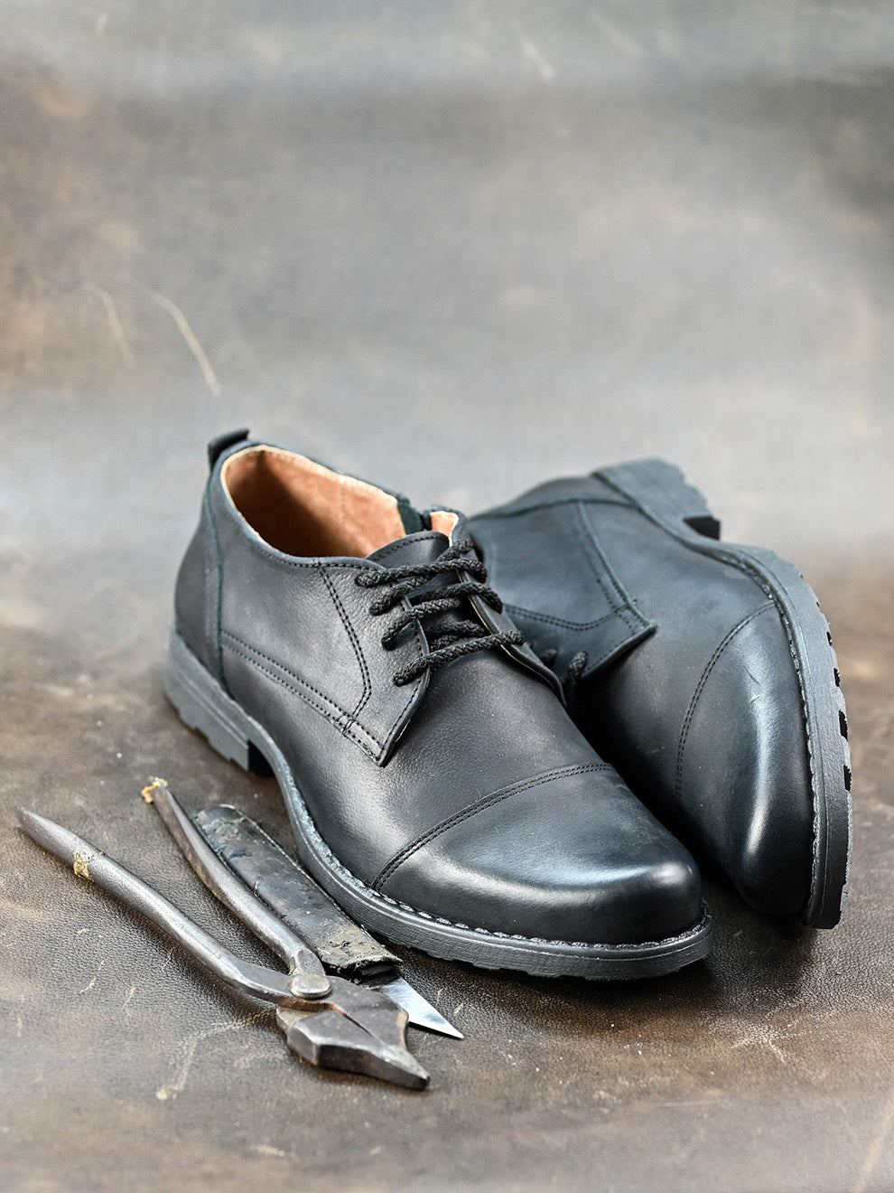 Chaussures Derby en Cuir Faites à la Main pour Homme "Paul" Noires