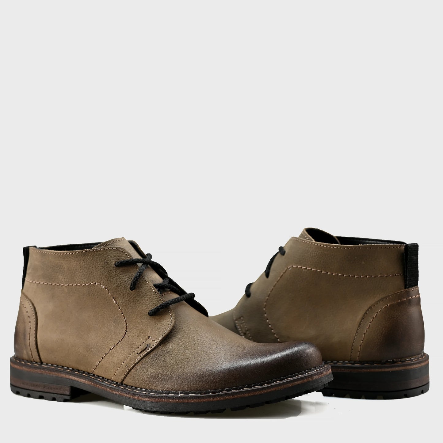 Braune handgefertigte Herren-Chukka-Boots aus Leder – Hawk | KarolShoes