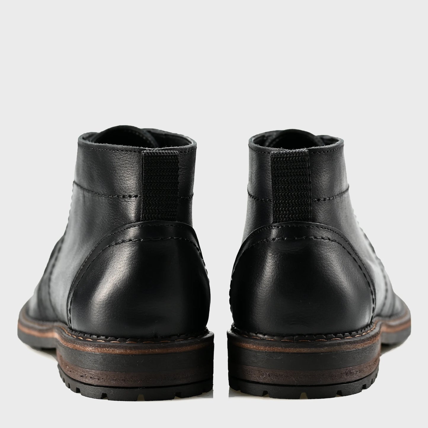 Pánské kožené chukka boty Hawk – černé, ručně šité, odolné a pohodlné | KarolShoes