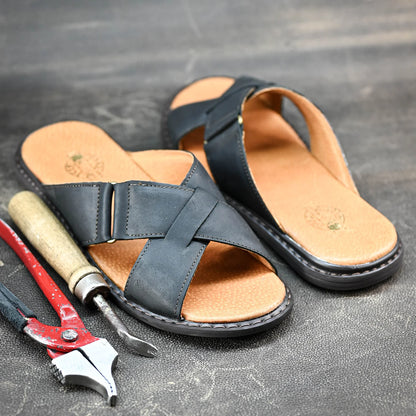 Black Leather Men’s Cross-Strap Slides – Nero | KarolShoes
